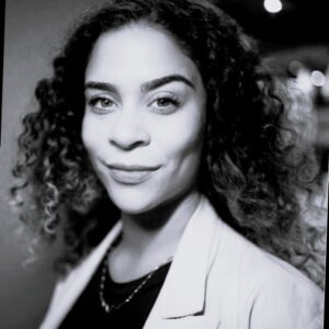 Portrait image of Natalia Chaves
