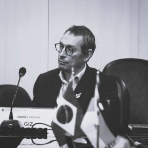 Portrait image of Andrej Frizler